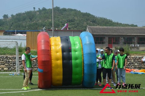 趣味運動會充氣道具-五環(huán)巨輪